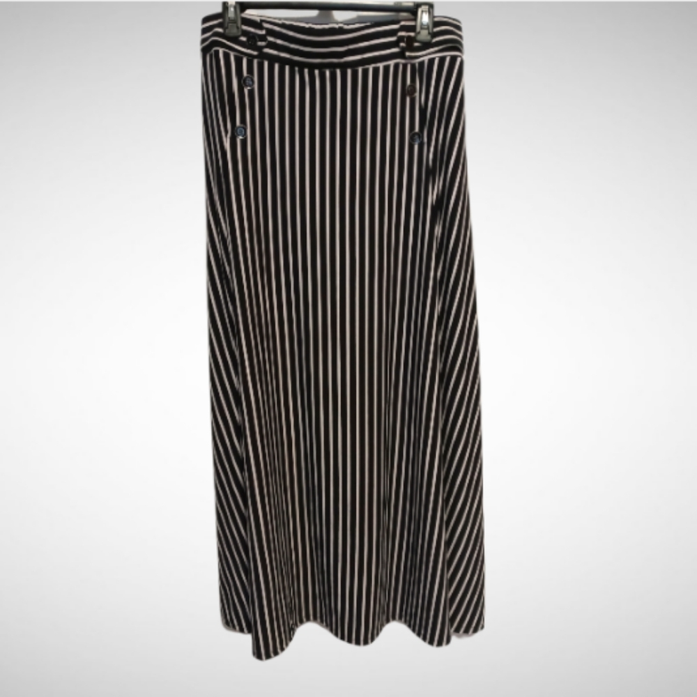 🖤Black and White Stripped Long Maxi W/ Faux Buttons Sz Large